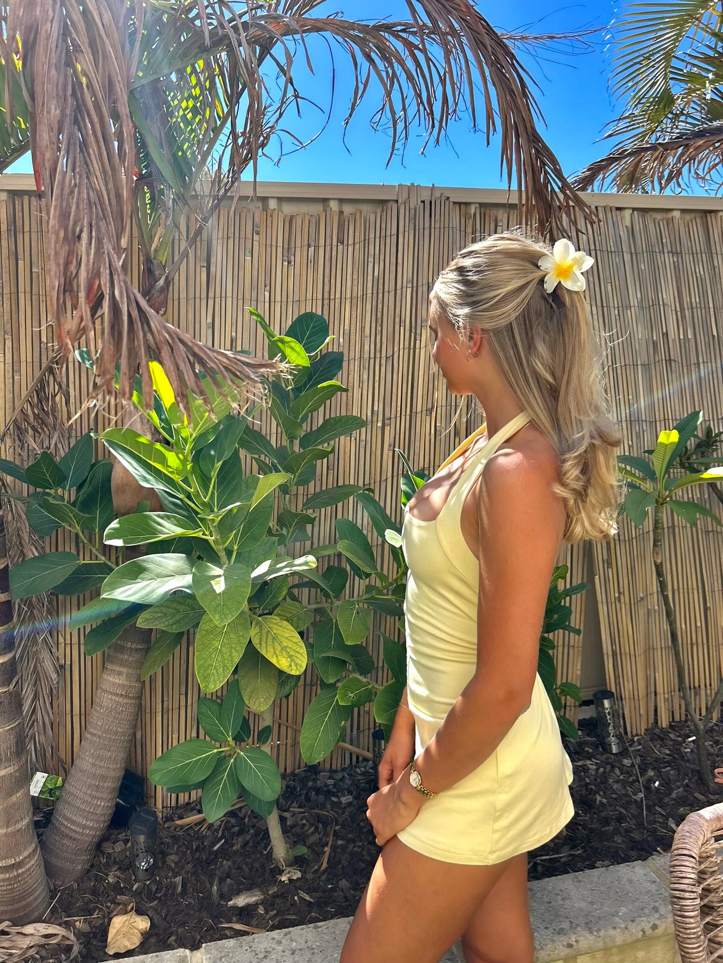 Frangipani Claw Clip